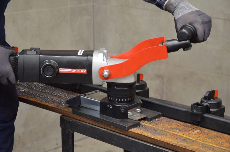 BM-30 WM: Portable but powerful weld milling machine